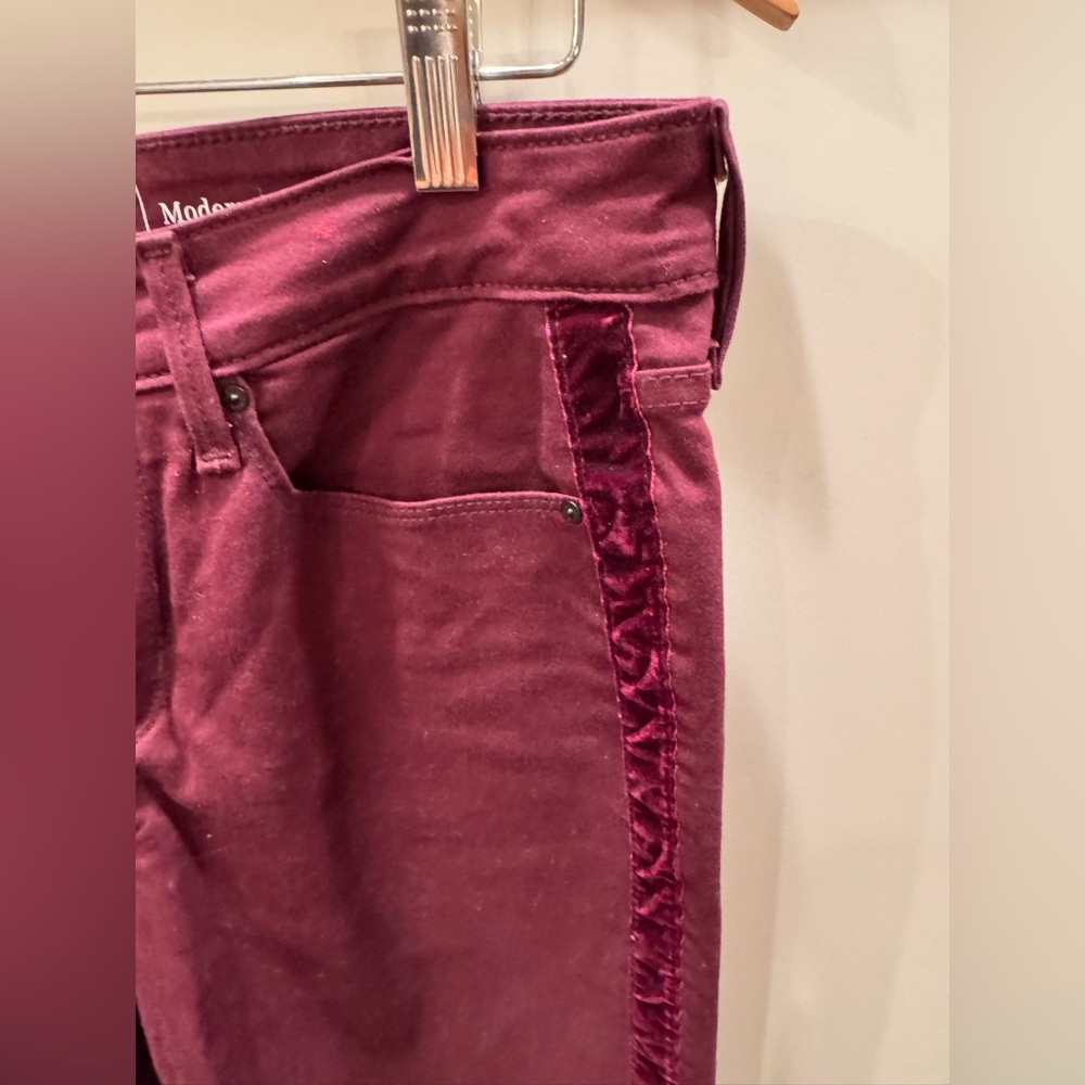 Levi Burgundy Skinny Jeans - Picture 2 of 5